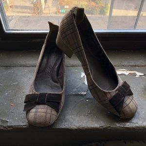 Born Plaid Tartan Velvet J Crew style Heels